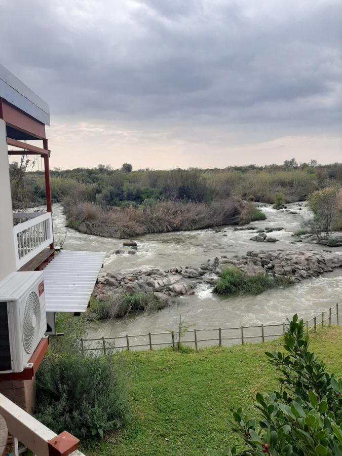 D'Streams Hotel Keimoes Екстериор снимка